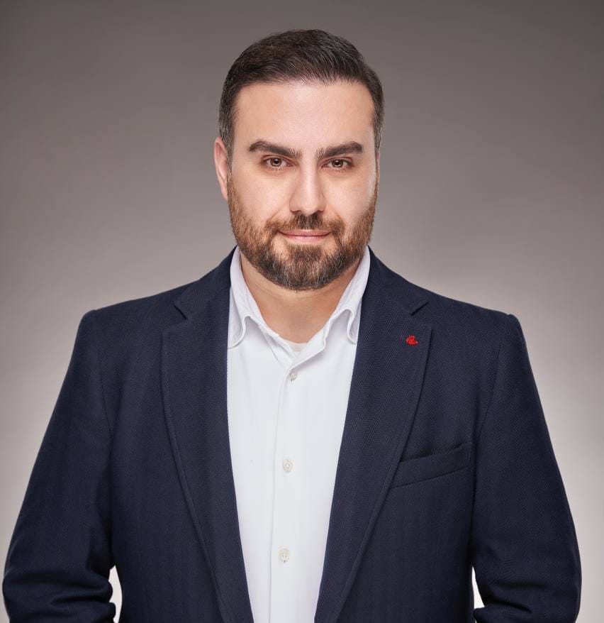 Mike  Maleki